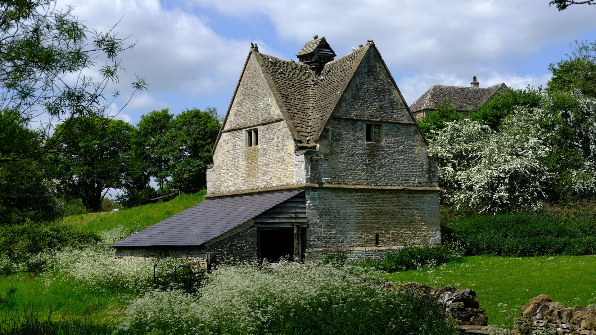 Naunton Dovecote